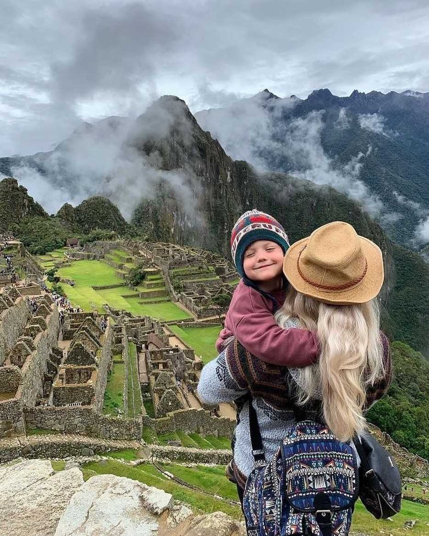 MACHUPICCHU IN FAMILY